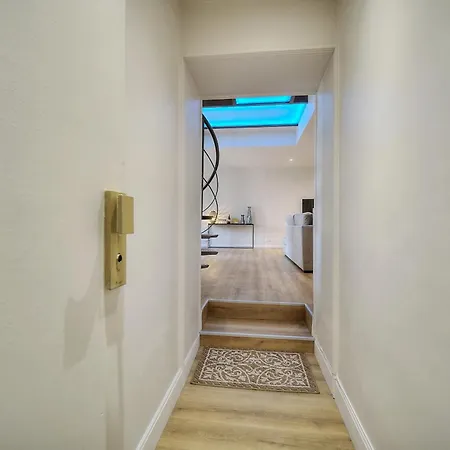 Duplex 5 Patio, Clemenceau-centre A5b003 * Cannes